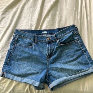 Old navy size 12. 3 inch inseam denim shorts.